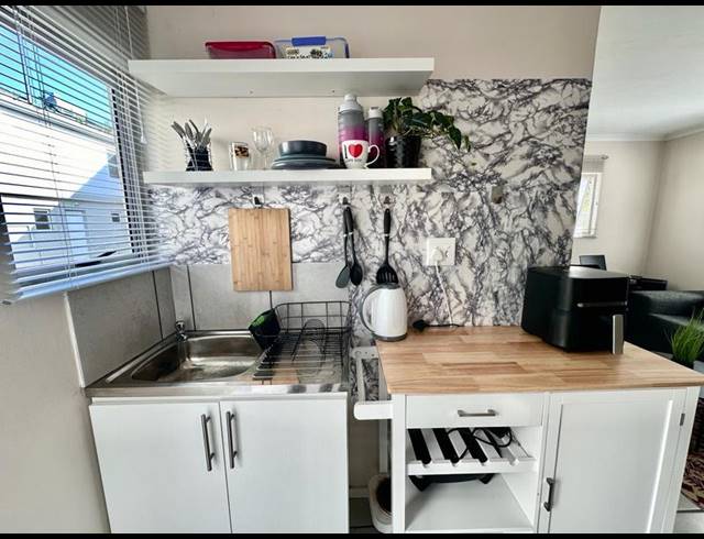 2 BEDROOM APARTMENT FOR SALE IN DE ALMEIDA